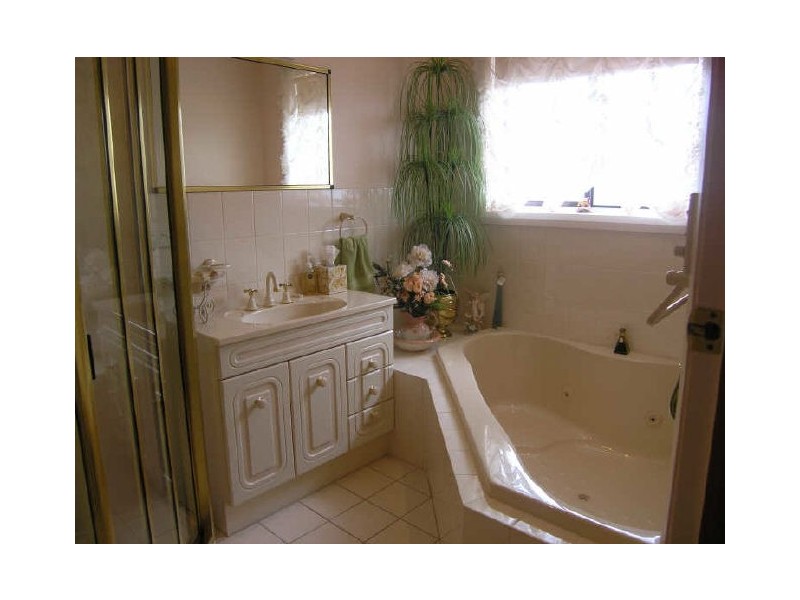 12 Willow Avenue, Kingston TAS 7050