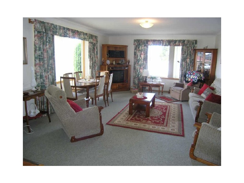 4 Welcome Avenue, Kingston TAS 7050