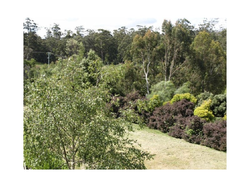 133 Cades Drive, Kingston TAS 7050