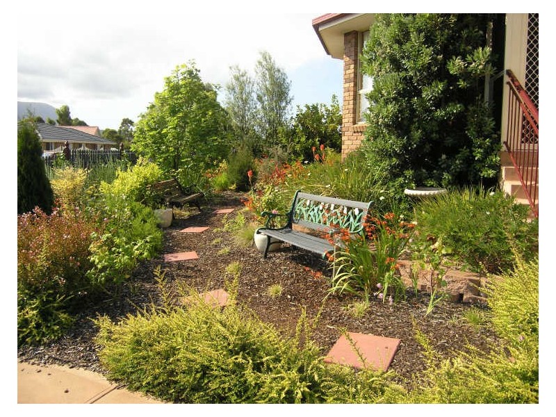 6 Sonnat Drive, Kingston TAS 7050