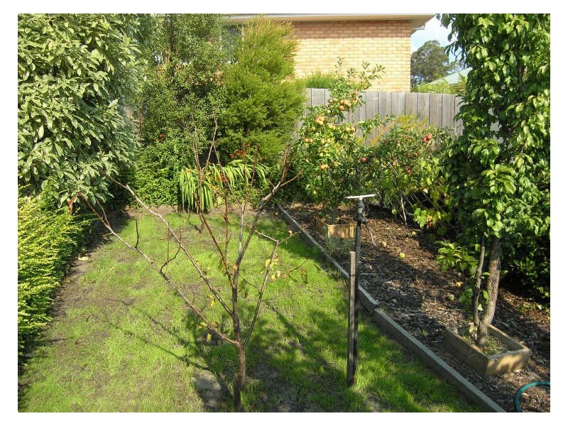 6 Sonnat Drive, Kingston TAS 7050