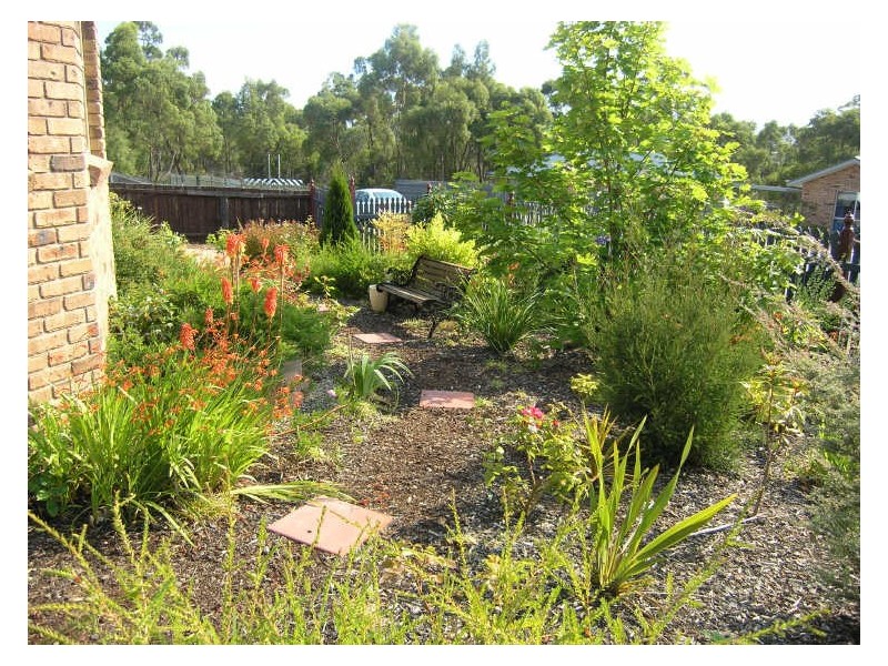 6 Sonnat Drive, Kingston TAS 7050