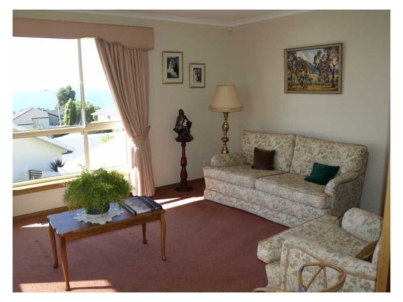 22 Donohoe Gardens, Kingston Beach TAS 7050