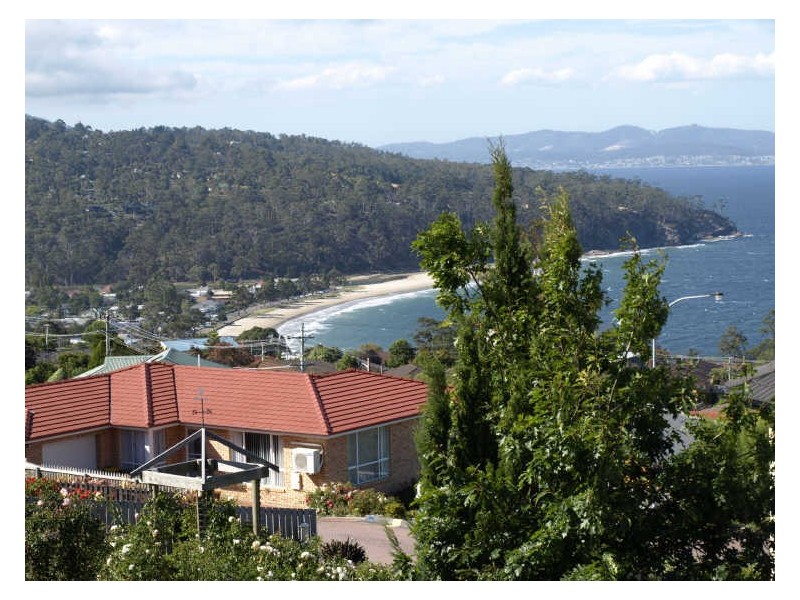 22 Donohoe Gardens, Kingston Beach TAS 7050