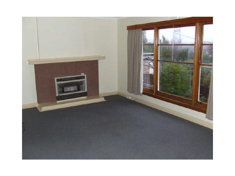 8 Chestnut Avenue, Lutana TAS 7009