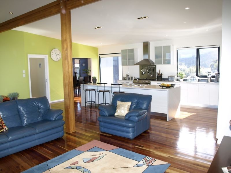 8 Tonic Hill Court, Kingston TAS 7050