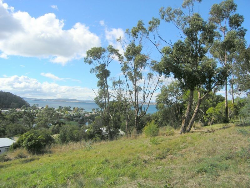 11 Roslyn Avenue, Kingston Beach TAS 7050