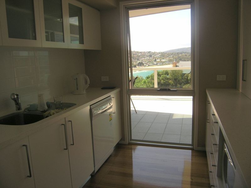 10 Flowerpot Crescent, Blackmans Bay TAS 7052