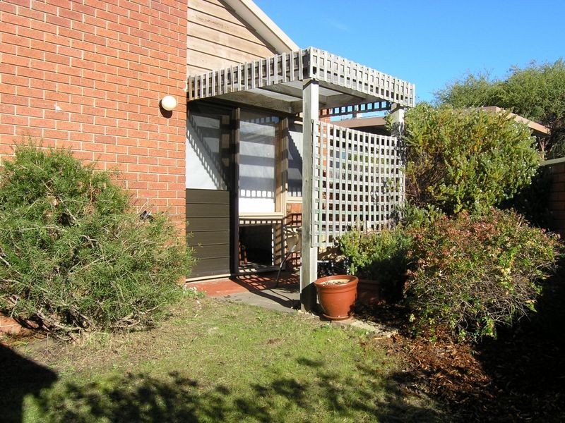 6/180 Roslyn Avenue, Blackmans Bay TAS 7052