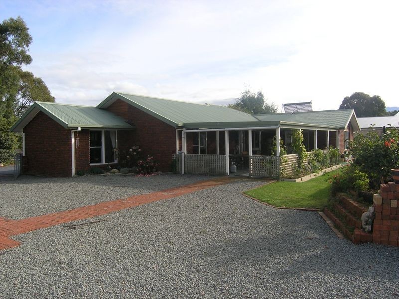 25 Burwood Drive, Blackmans Bay TAS 7052