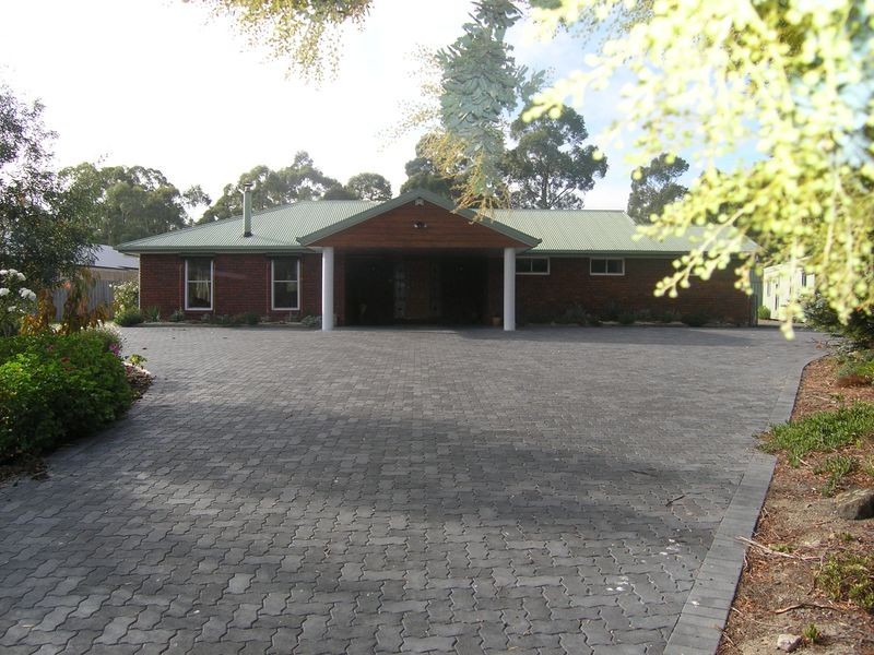 25 Burwood Drive, Blackmans Bay TAS 7052