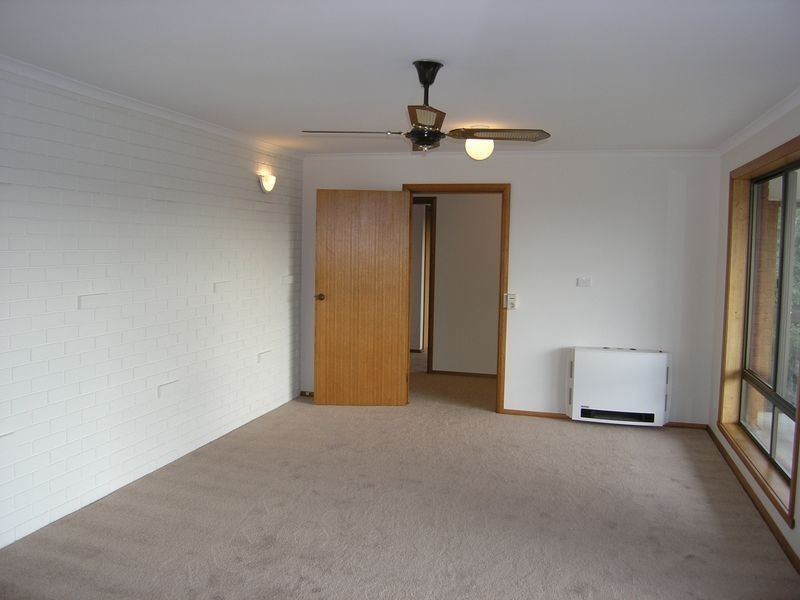 12 Sturt Close, Kingston TAS 7050