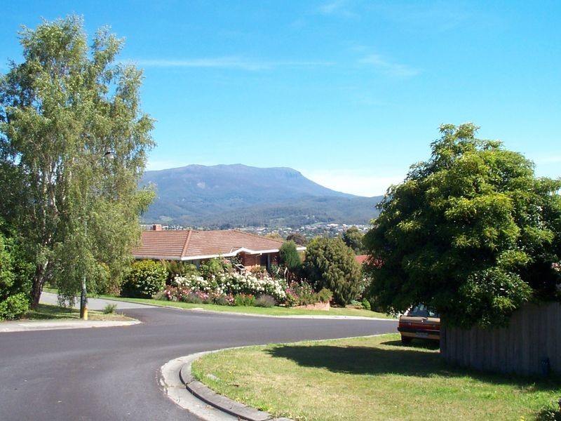 12 Sturt Close, Kingston TAS 7050