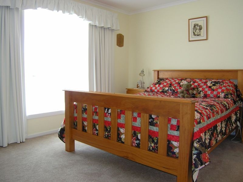 507 Village Drive, Kingston TAS 7050