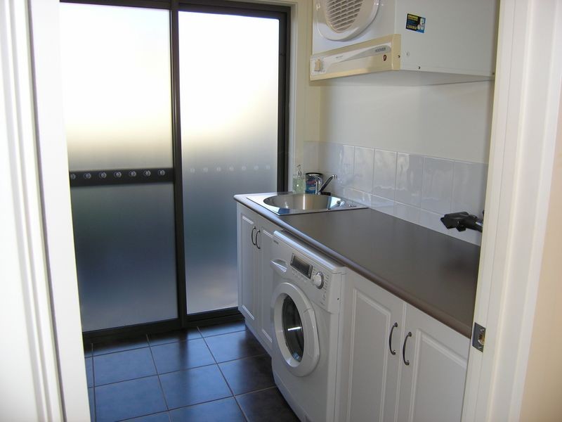 8/6-8 Greenhill Drive, Kingston TAS 7050