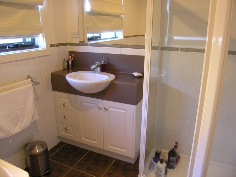 8/6-8 Greenhill Drive, Kingston TAS 7050