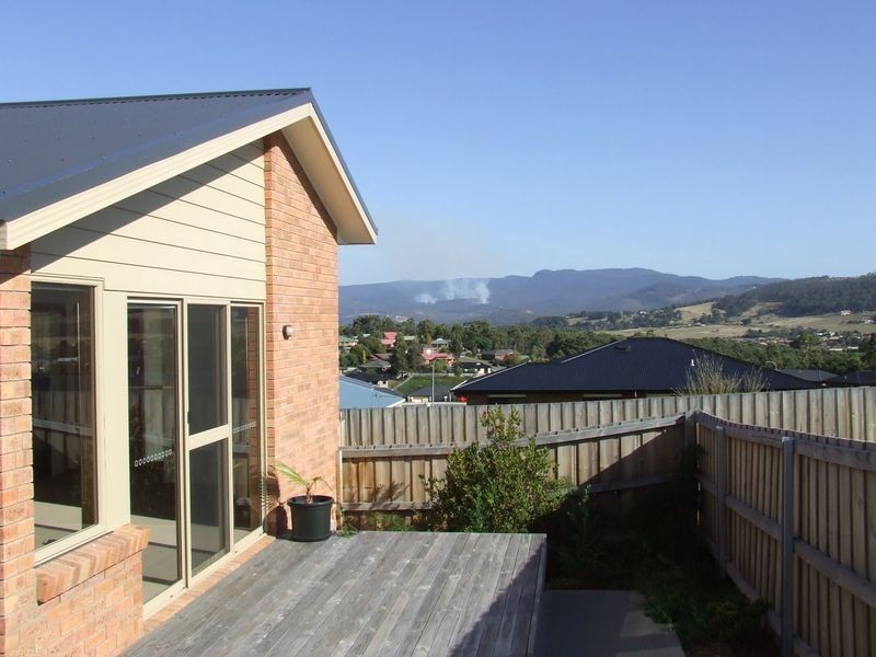 4/103 Redwood Road, Kingston TAS 7050