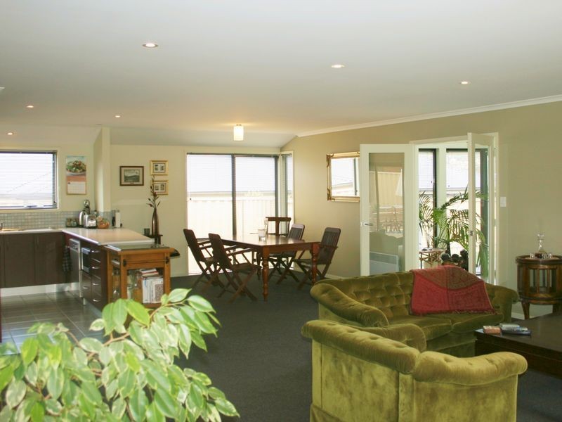 62 Malachi Drive, Kingston TAS 7050