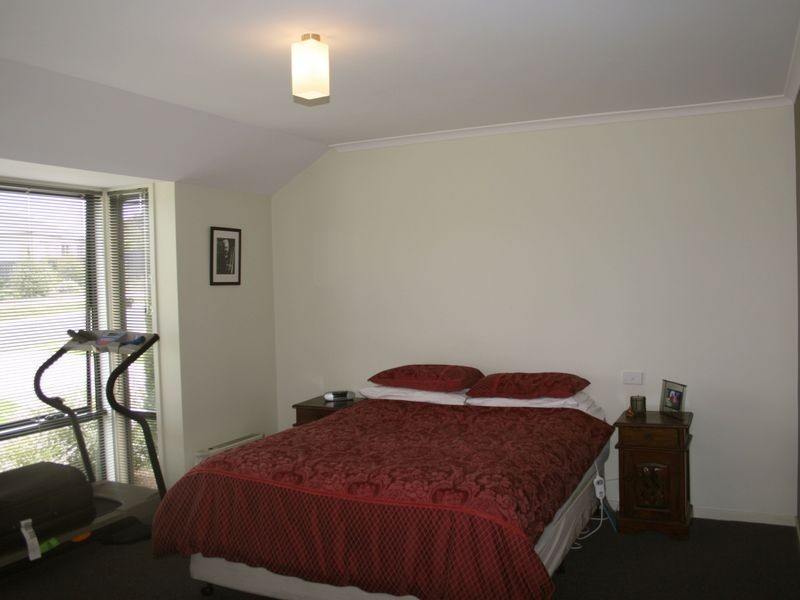 62 Malachi Drive, Kingston TAS 7050