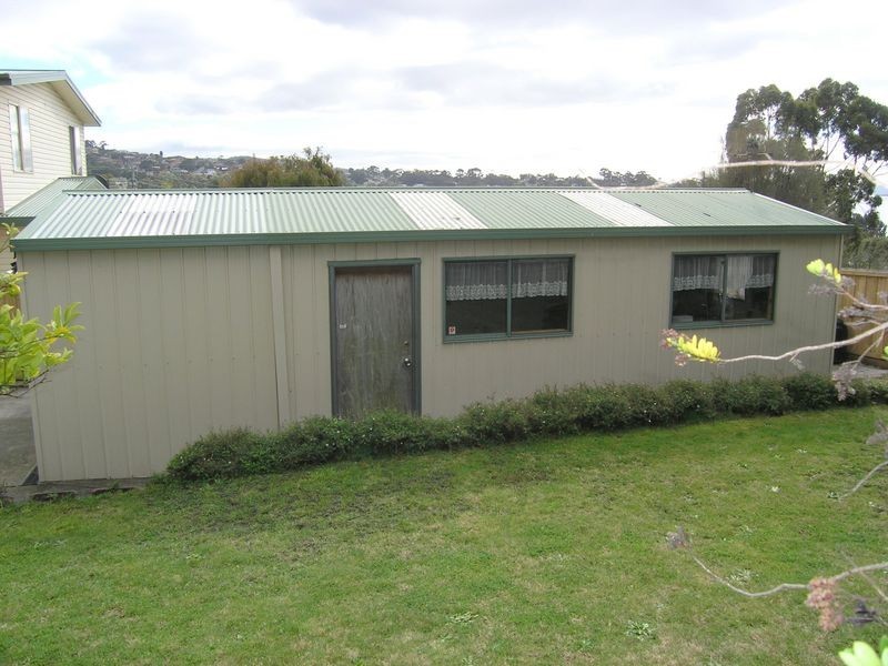 212 Roslyn Avenue, Blackmans Bay TAS 7052