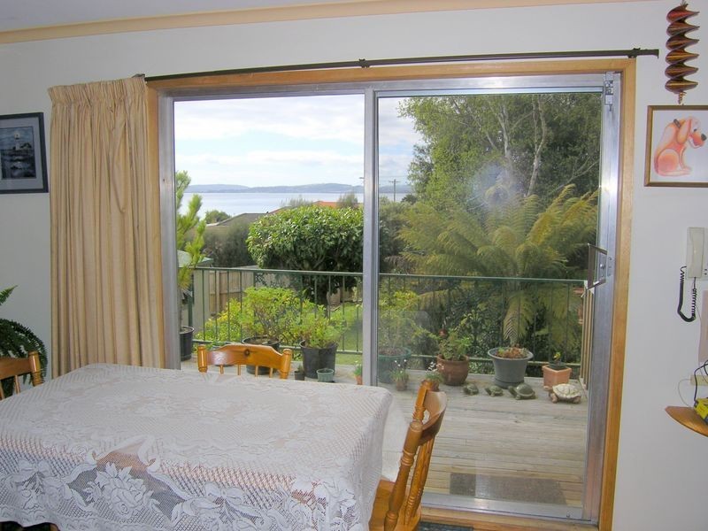 212 Roslyn Avenue, Blackmans Bay TAS 7052