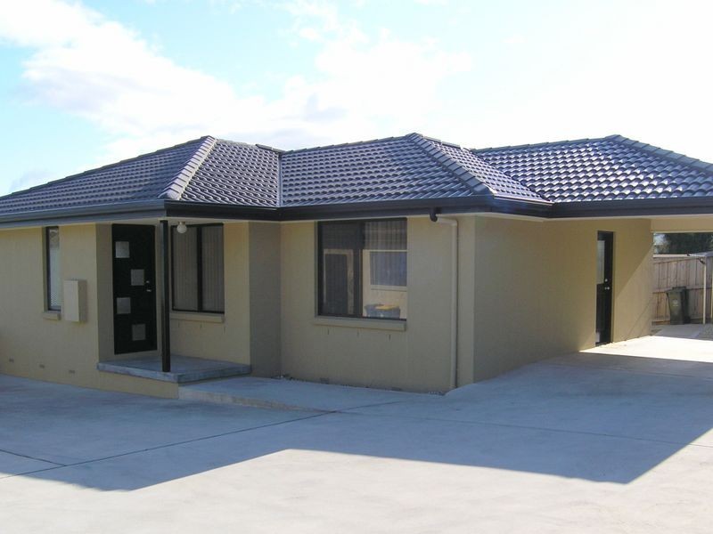 2/18 Mona Street, Kingston TAS 7050
