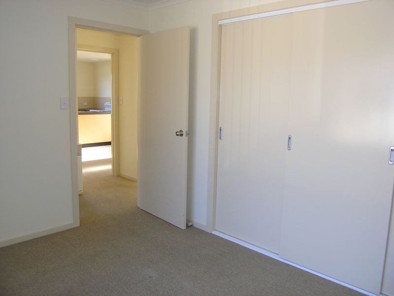 2/18 Mona Street, Kingston TAS 7050