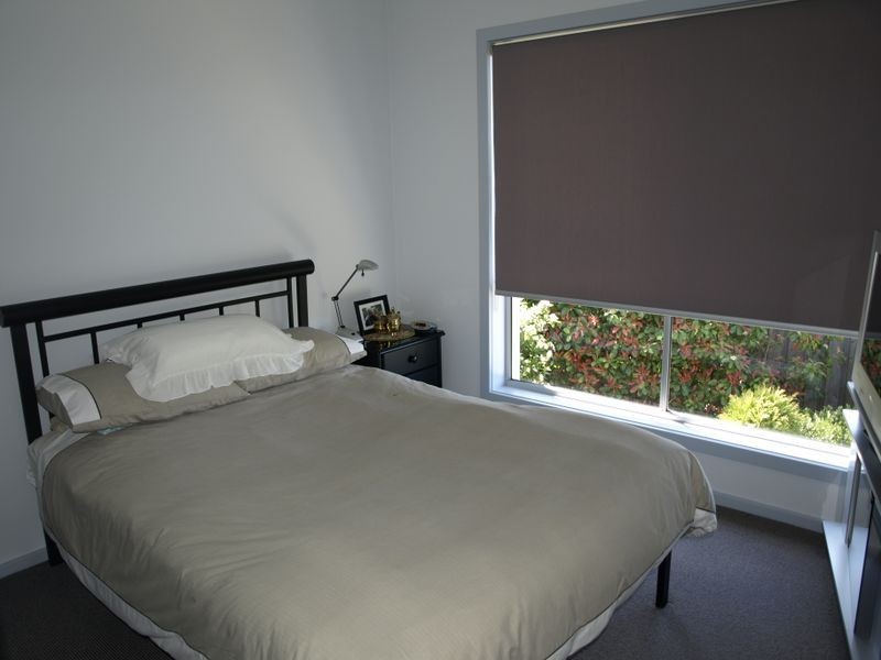 2/6-8 Greenhill Drive, Kingston TAS 7050