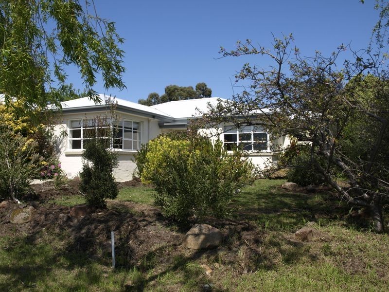 17 Lewan Avenue, Kingston TAS 7050