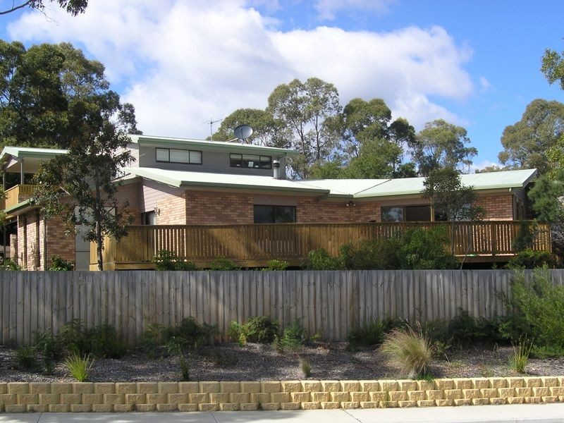 102 Burwood Drive, Blackmans Bay TAS 7052