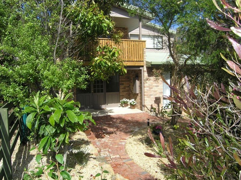 102 Burwood Drive, Blackmans Bay TAS 7052