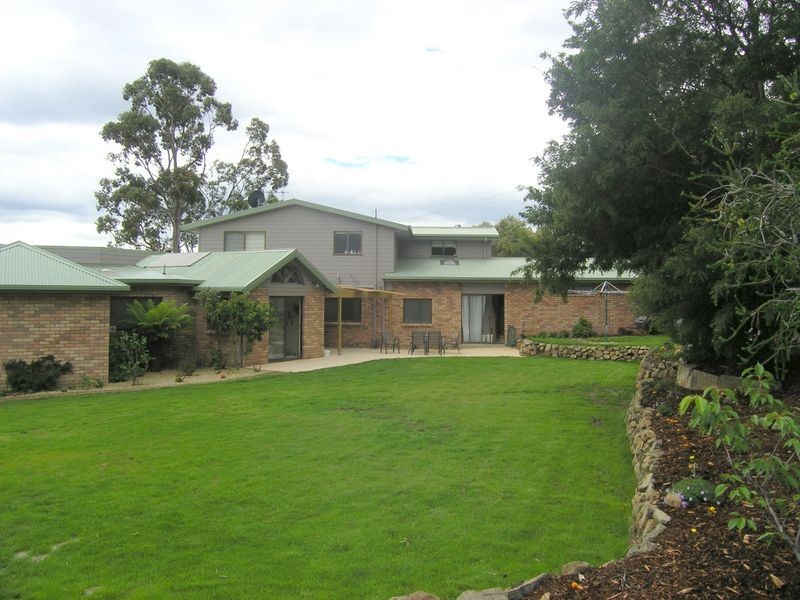 102 Burwood Drive, Blackmans Bay TAS 7052