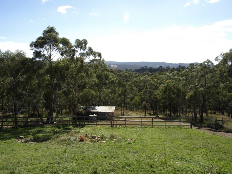 30 Cades Drive, Kingston TAS 7050