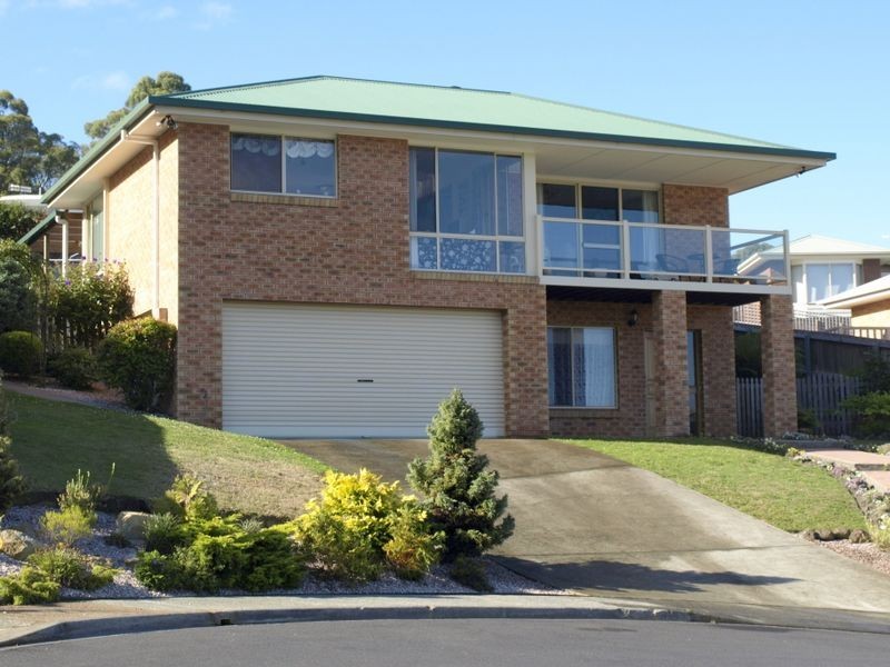 37 Stirling Avenue, Blackmans Bay TAS 7052