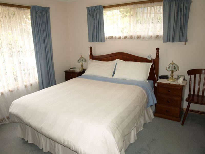 37 Stirling Avenue, Blackmans Bay TAS 7052