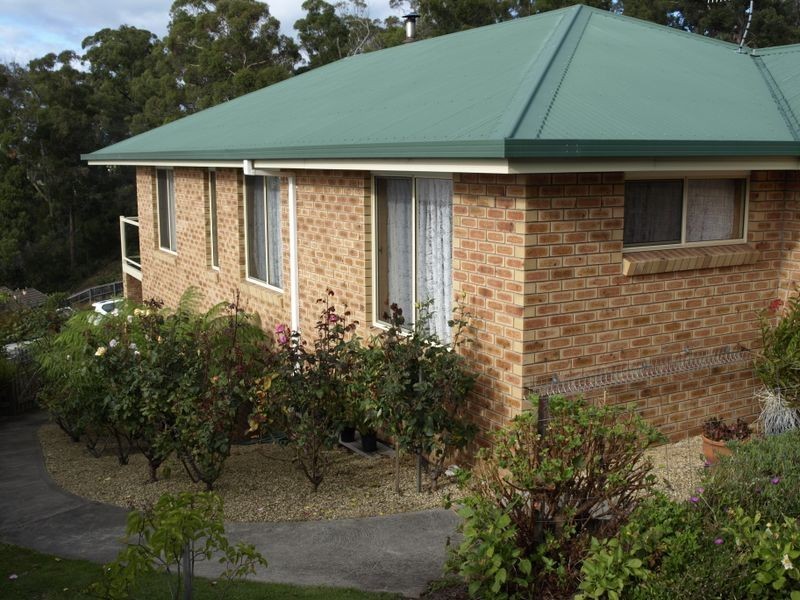 37 Stirling Avenue, Blackmans Bay TAS 7052