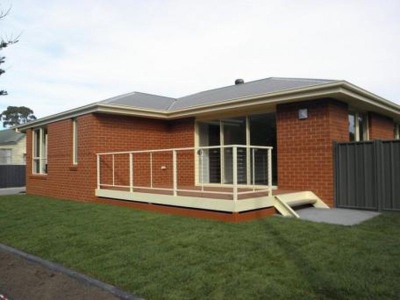 1/36A Balmoral Road, Kingston Beach TAS 7050