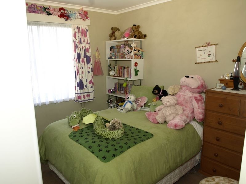 17 Tingira Road, Blackmans Bay TAS 7052