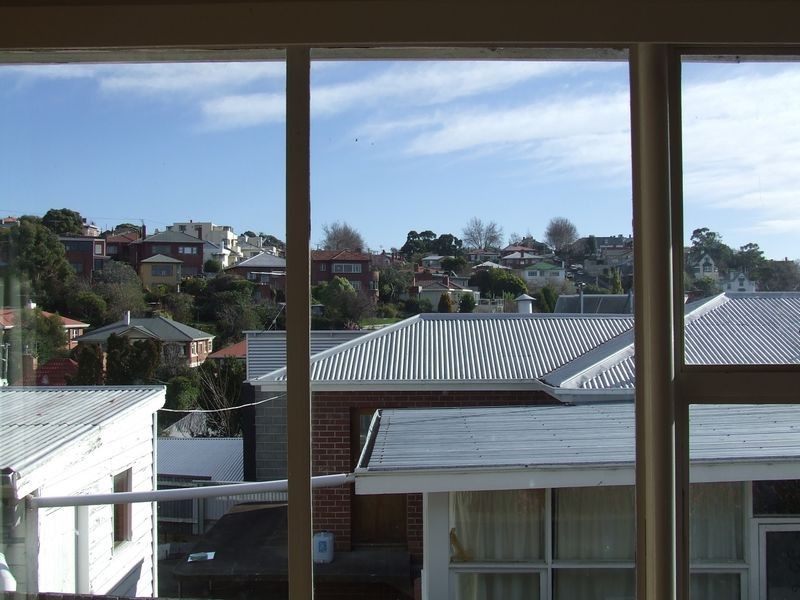 2/3 Watkins Avenue, West Hobart TAS 7000