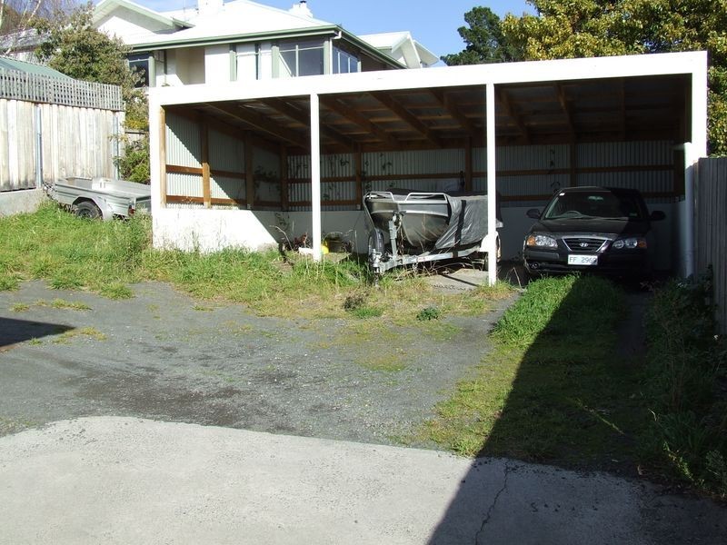 2/3 Watkins Avenue, West Hobart TAS 7000