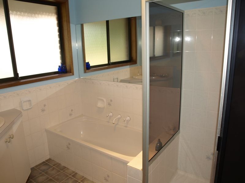 14 Serre Road, Kingston TAS 7050