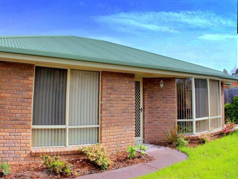 2/14 Grevillea Way, Kingston TAS 7050