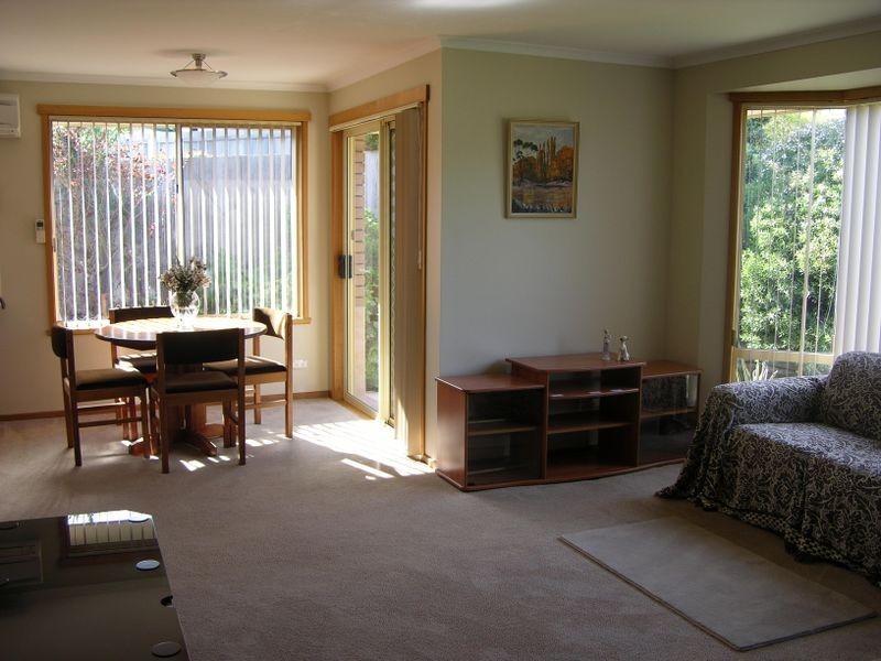 2/14 Grevillea Way, Kingston TAS 7050