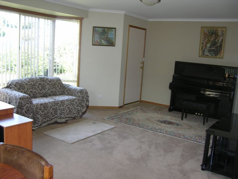 2/14 Grevillea Way, Kingston TAS 7050