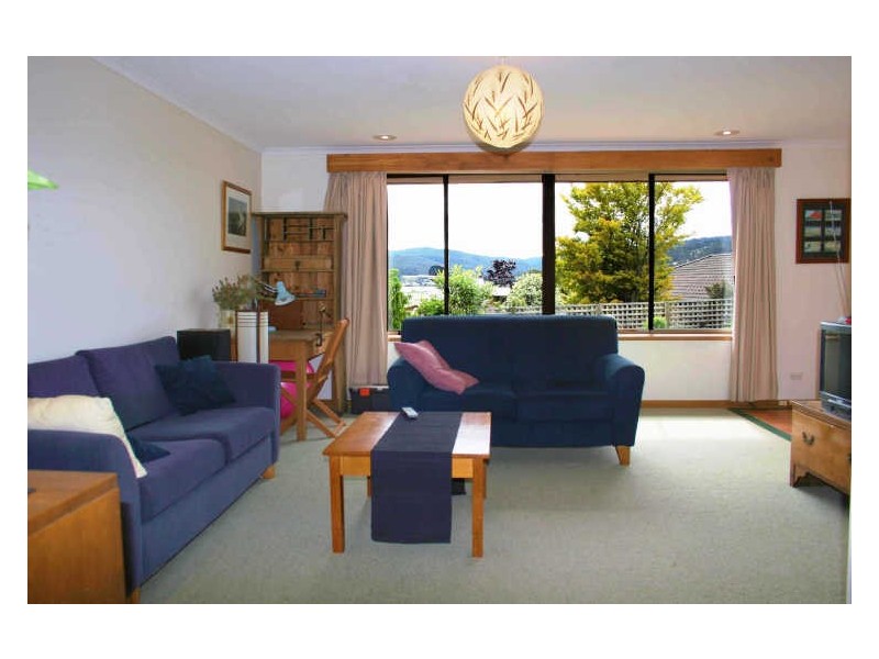 2/28 Mount Royal Road, Kingston Beach TAS 7050