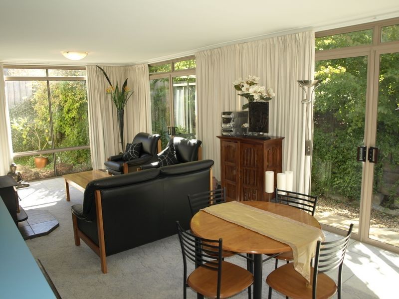 2/25 Stirling Avenue, Blackmans Bay TAS 7052