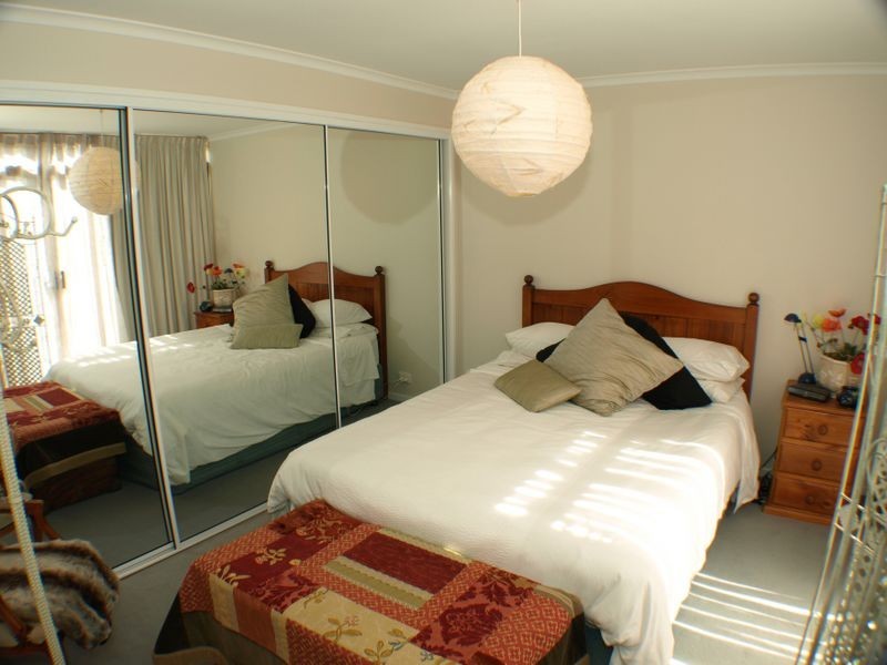 2/25 Stirling Avenue, Blackmans Bay TAS 7052