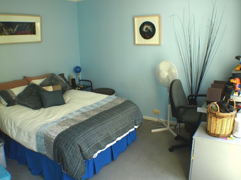 2/25 Stirling Avenue, Blackmans Bay TAS 7052