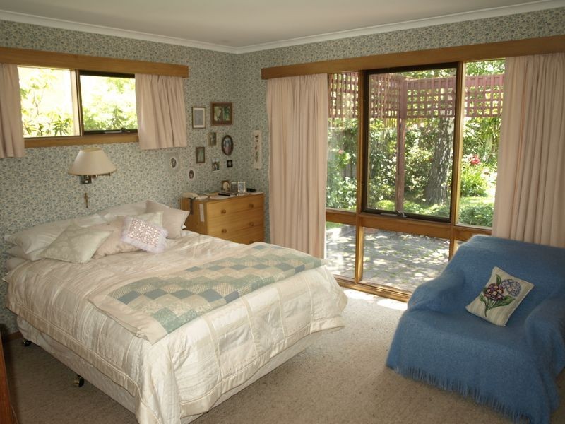 56 Suncoast Drive, Blackmans Bay TAS 7052