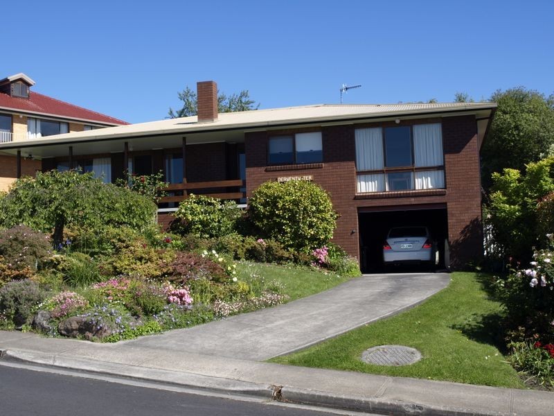 56 Suncoast Drive, Blackmans Bay TAS 7052
